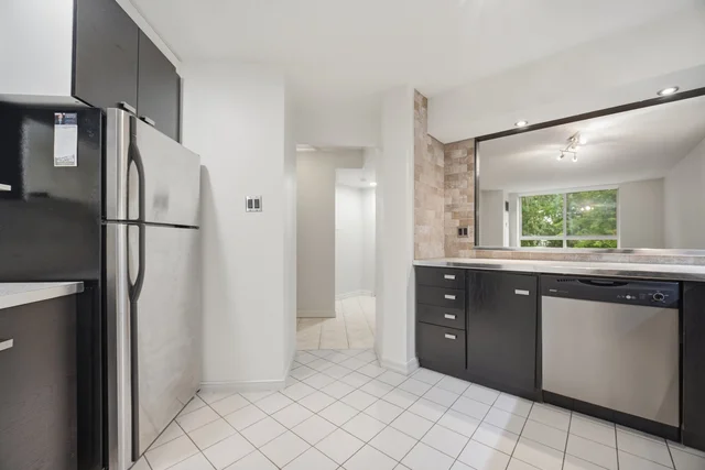 #411-1485 Lakeshore Road East, Mississauga - photo 18