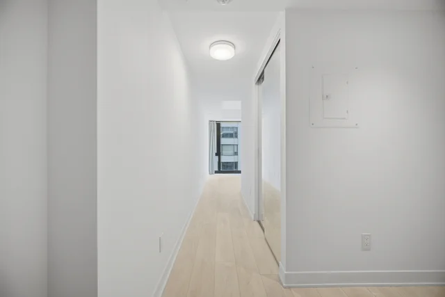 #1806-188 Cumberland Street, Toronto - photo 11