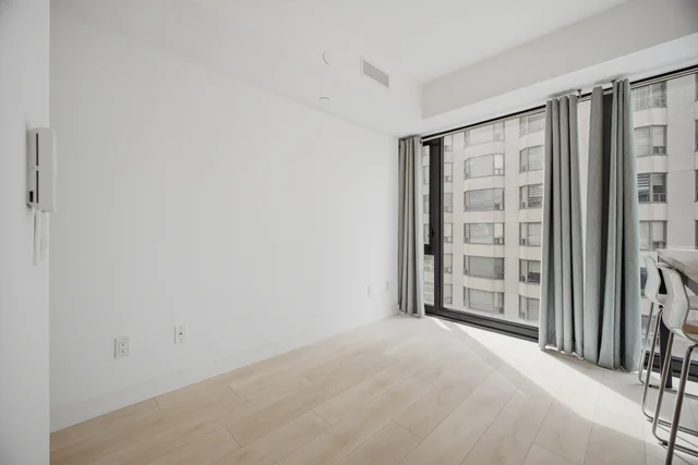 #1806-188 Cumberland Street, Toronto - photo 13