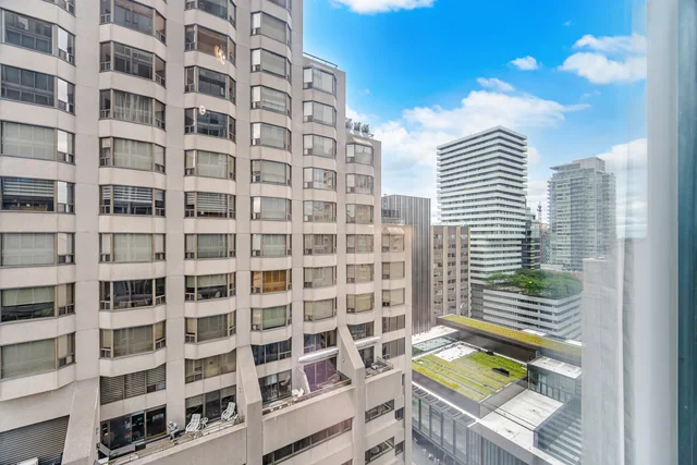 #1806-188 Cumberland Street, Toronto - photo 17
