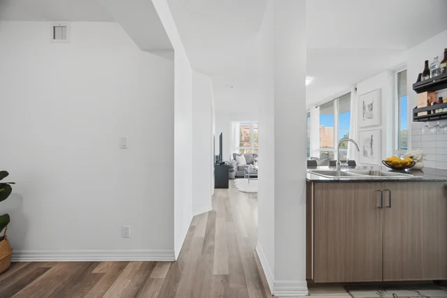 #312-80 Esther Lorrie Drive, Etobicoke - photo 6