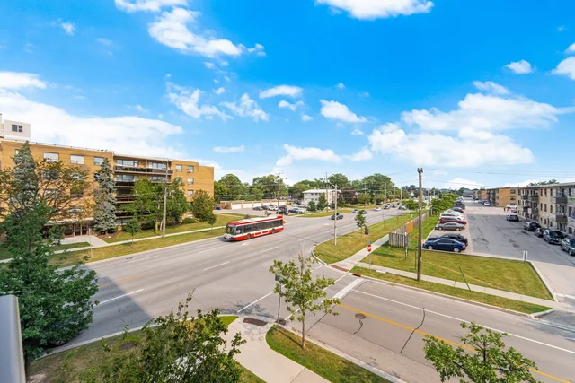#312-80 Esther Lorrie Drive, Etobicoke - photo 32