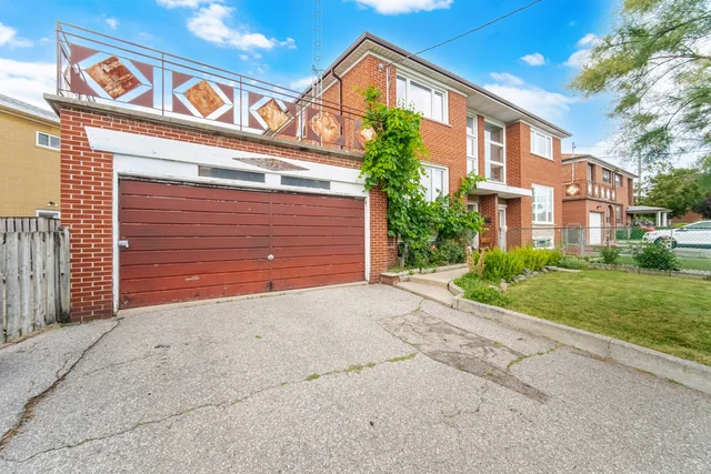 148 Giltspur Drive, North York - photo 1
