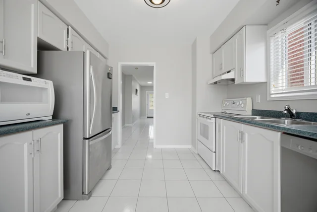 6177 Ford Road, Mississauga - photo 20
