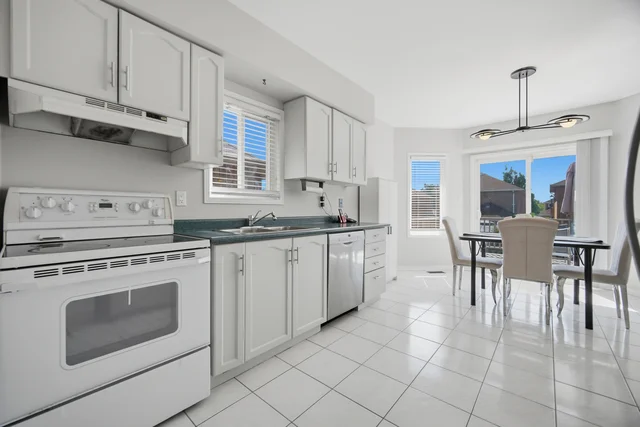 6177 Ford Road, Mississauga - photo 21