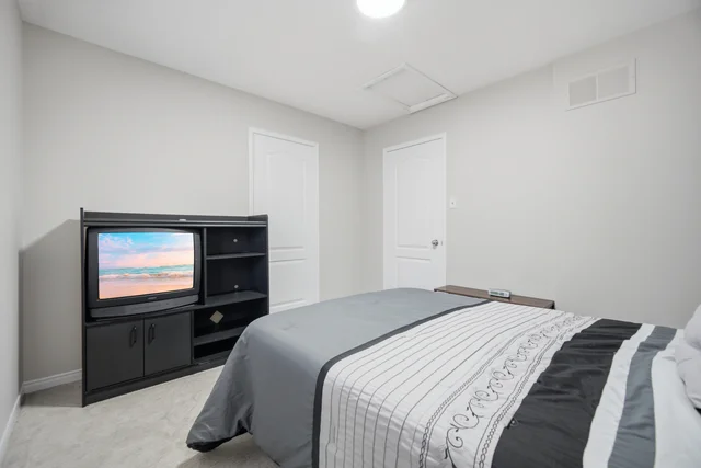 6177 Ford Road, Mississauga - photo 37