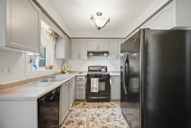 8 Pressed Brick Drive, Brampton - photo 14