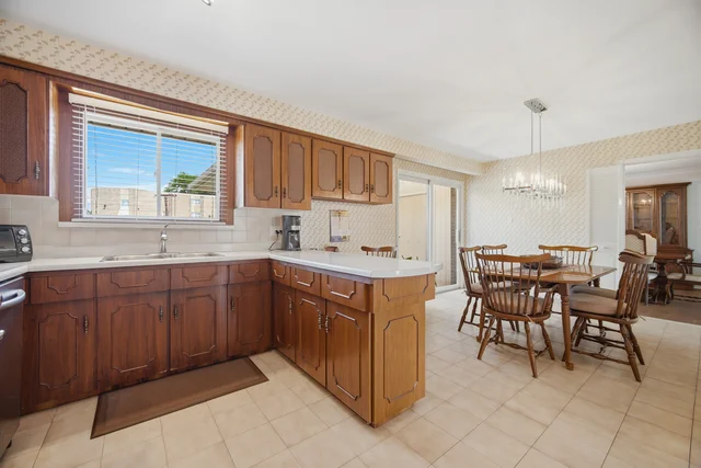 48 Clair Road, North York - photo 25