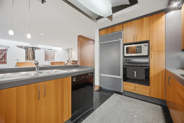 9 Saguenay Avenue, Toronto - photo 27