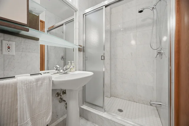 9 Saguenay Avenue, Toronto - photo 60