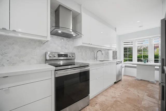 1527 Forestdale Court, Oakville - photo 14