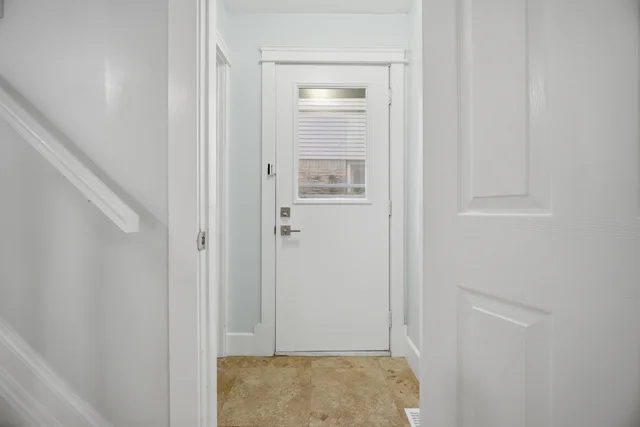 1527 Forestdale Court, Oakville - photo 31