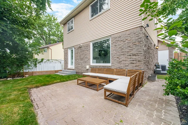 1527 Forestdale Court, Oakville - photo 47