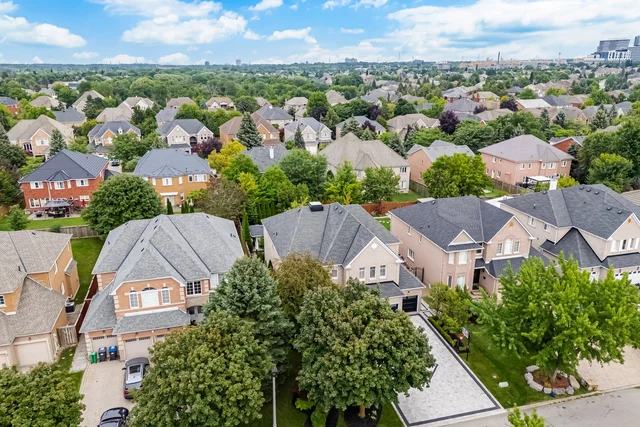 2152 Manor Hill Drive, Mississauga - photo 8