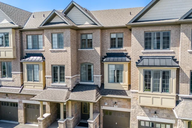 38 Hallmark Way, Whitby - photo 8