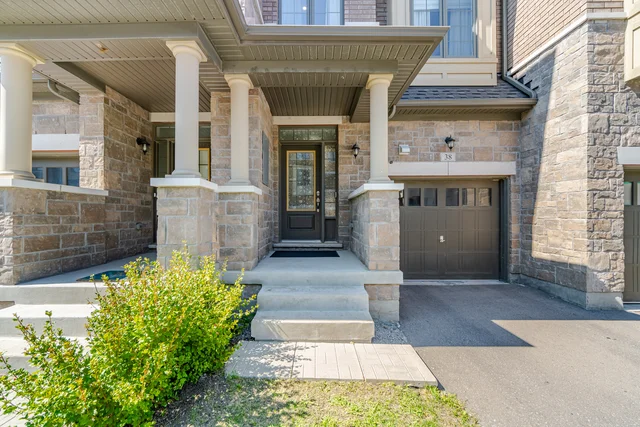 38 Hallmark Way, Whitby - photo 11