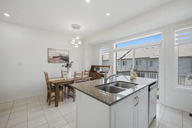 38 Hallmark Way, Whitby - photo 15