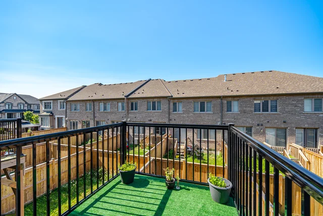 38 Hallmark Way, Whitby - photo 22