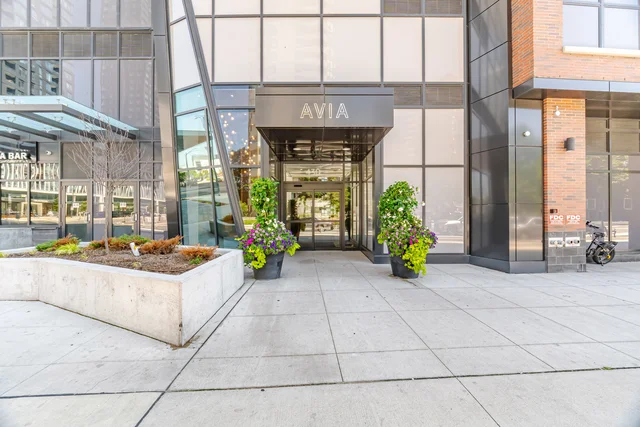 #2709-430 Square One Drive, Mississauga - photo 2