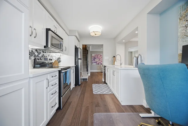 739 Challinor Terrace, Milton - photo 25