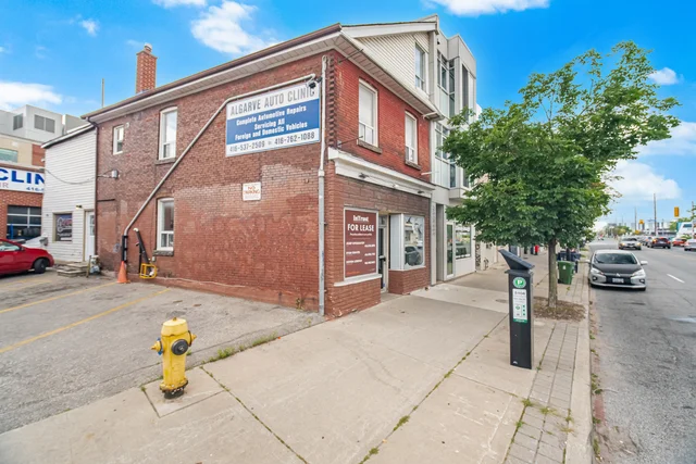 3331 Dundas Street West, Toronto - photo 3