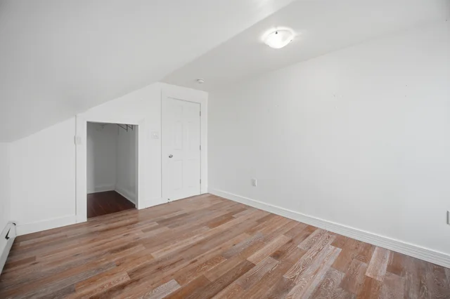 3331 Dundas Street West, Toronto - photo 21