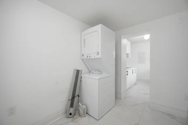 3331 Dundas Street West, Toronto - photo 24