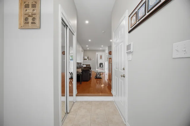 7443 Russian Olive Close, Mississauga - photo 9