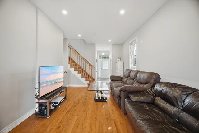 7443 Russian Olive Close, Mississauga - photo 10