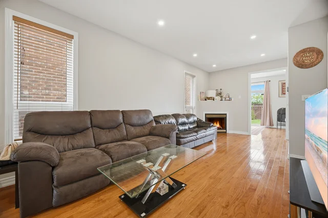 7443 Russian Olive Close, Mississauga - photo 12