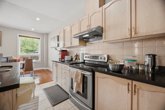 7443 Russian Olive Close, Mississauga - photo 19