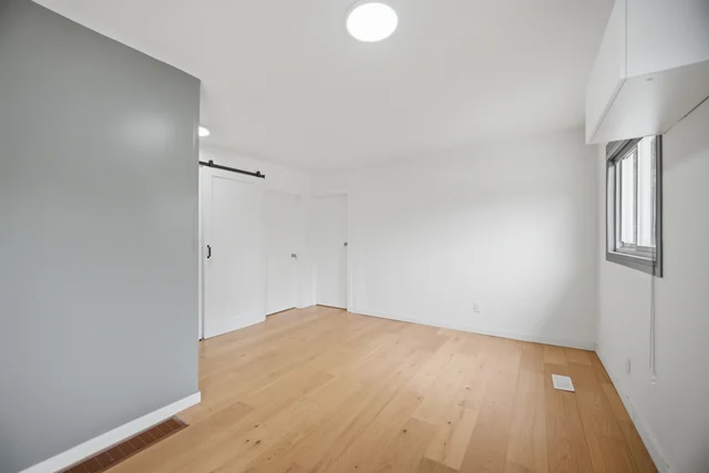 32 Maple Avenue East, Georgetown - photo 19