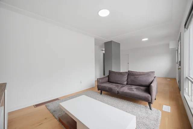 32 Maple Avenue East, Georgetown - photo 25