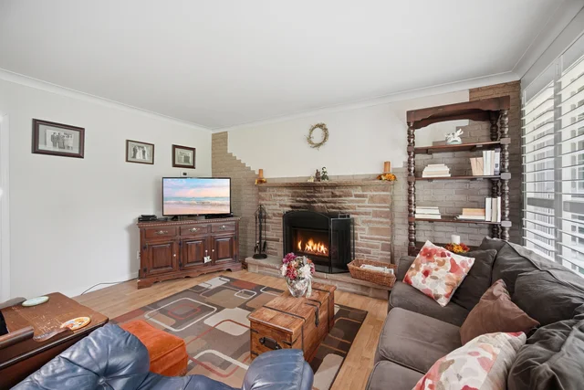 43 Maple Avenue, Inglewood - photo 23