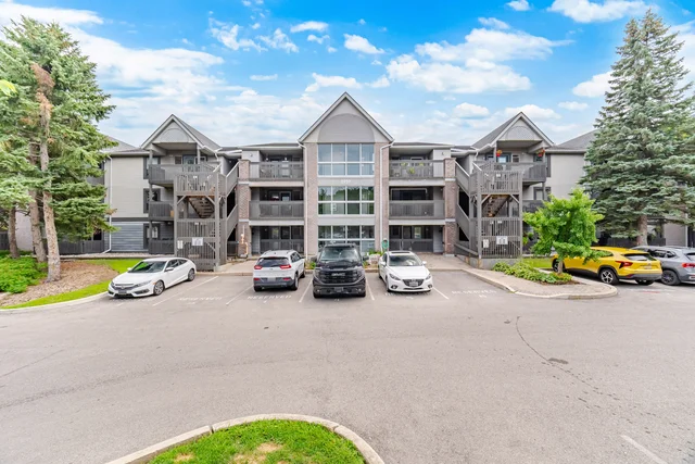 #207-2020 Cleaver Avenue, Burlington - photo 1
