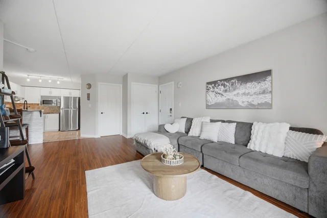 #207-2020 Cleaver Avenue, Burlington - photo 6