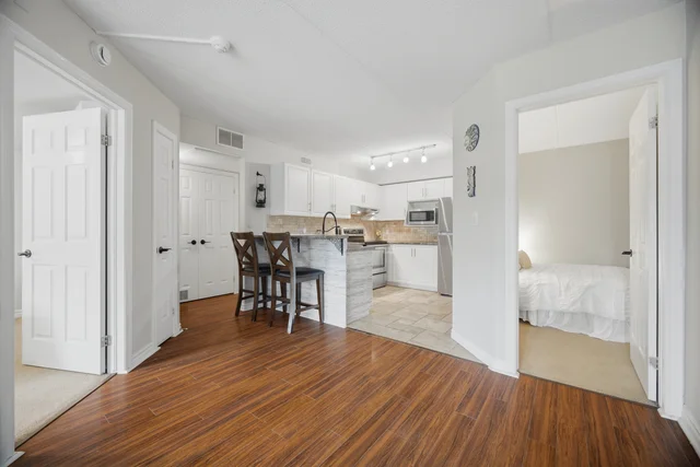#207-2020 Cleaver Avenue, Burlington - photo 7