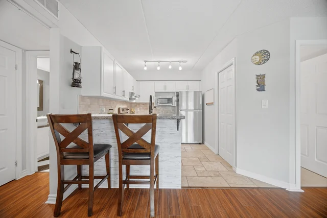 #207-2020 Cleaver Avenue, Burlington - photo 9
