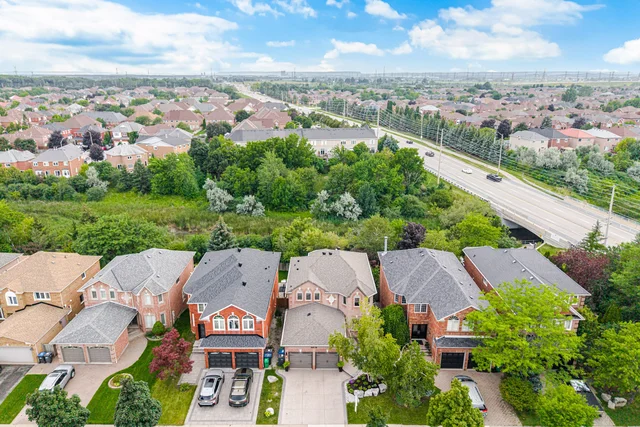 6878 Summer Heights Drive, Mississauga - photo 1