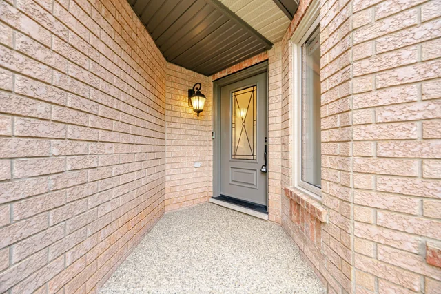 6878 Summer Heights Drive, Mississauga - photo 18