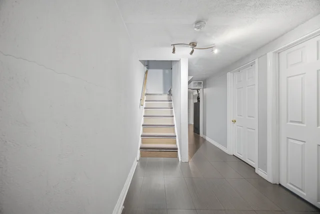 30 Elder Avenue, Toronto - photo 41