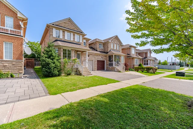 187 Red Maple Road, Richmond Hill - photo 5