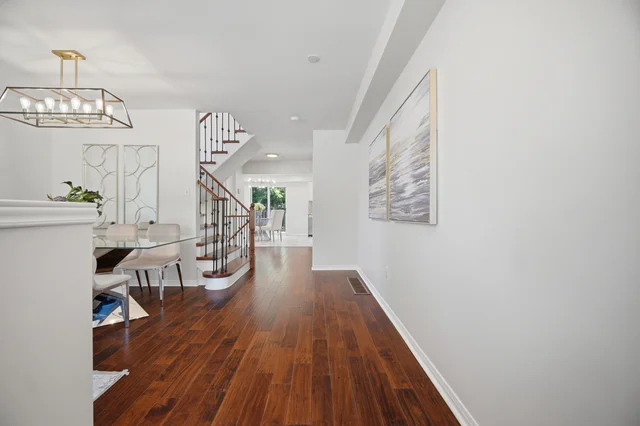 187 Red Maple Road, Richmond Hill - photo 8