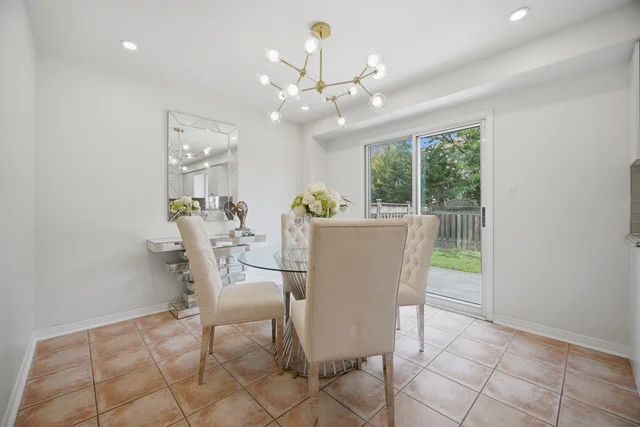 187 Red Maple Road, Richmond Hill - photo 20