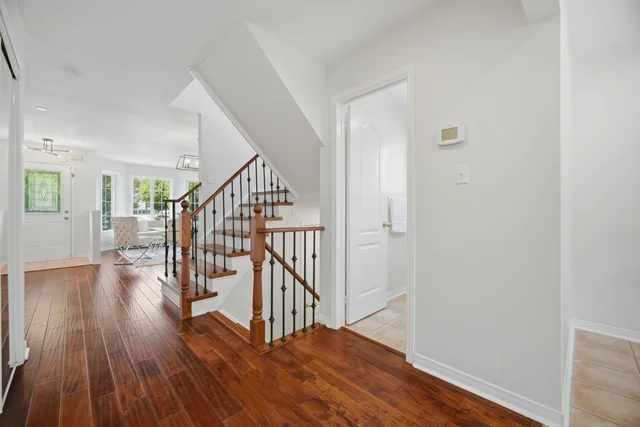 187 Red Maple Road, Richmond Hill - photo 24