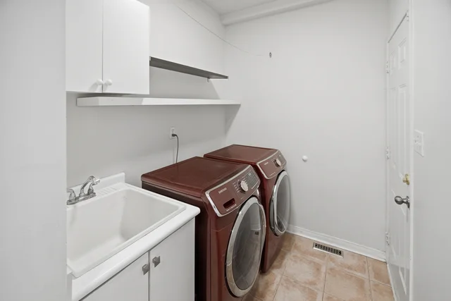 187 Red Maple Road, Richmond Hill - photo 28