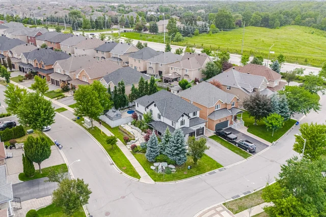 162 Corner Brook Crescent, Woodbridge - photo 1
