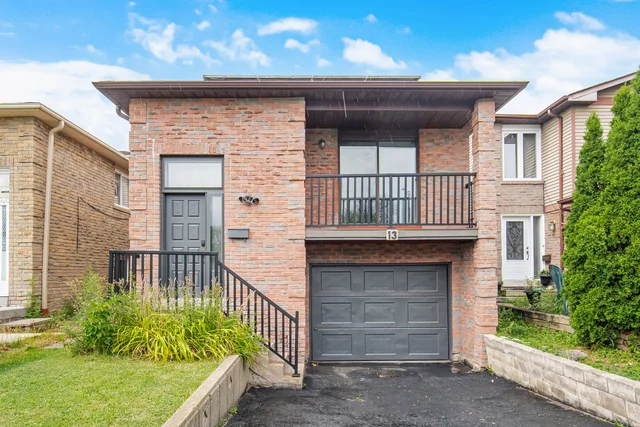 13 Dafoe Crescent, Brampton - photo 1