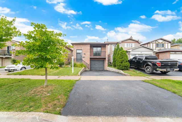 13 Dafoe Crescent, Brampton - photo 2