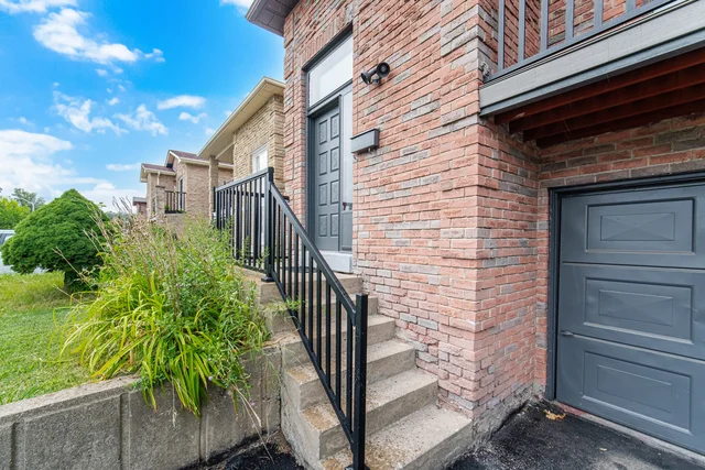 13 Dafoe Crescent, Brampton - photo 7